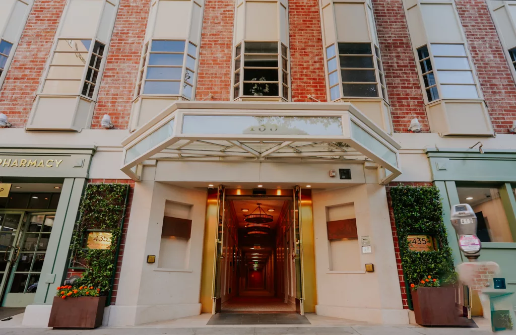 Transform Beverly Hills Clinic Main Entrance